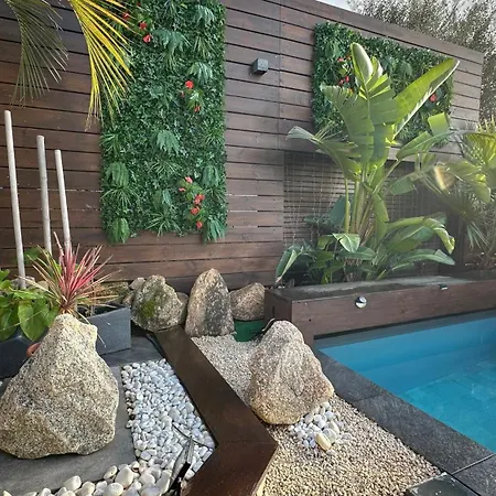 Вилла Celeste Piscine & Vue *