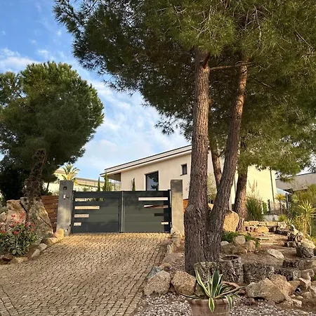 Celeste Piscine & Vue Villa *